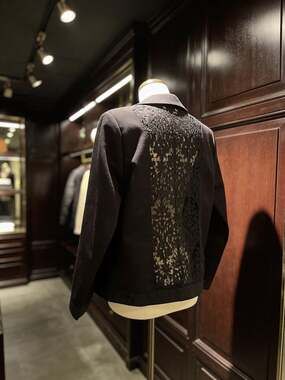 Erin London Black Lace Back Button Down Jacket Size S
Boho Chic